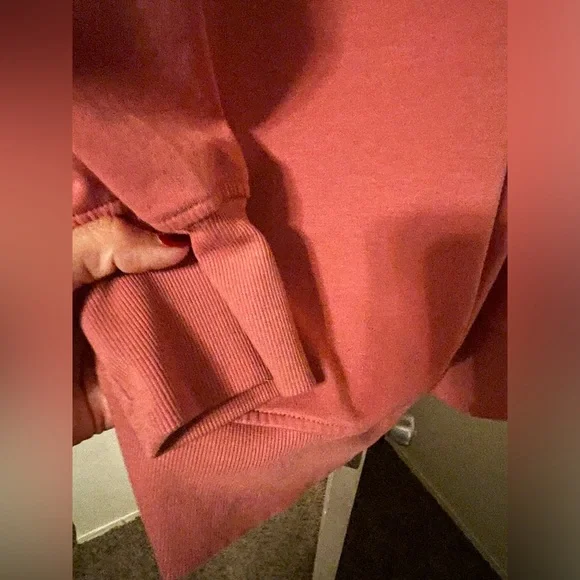 Old Navy Activewear top - Picture 7 of 7